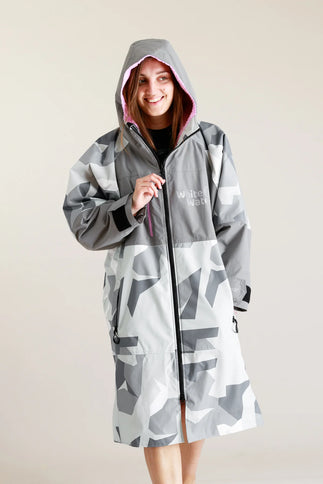 Hard Shell Robe - Arctic Camo/Pink